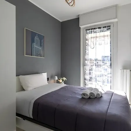 New With 4 Bedrooms Daire Milano