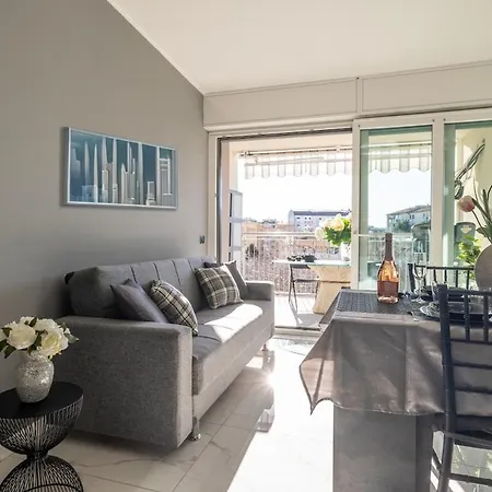 New With 4 Bedrooms * Milano