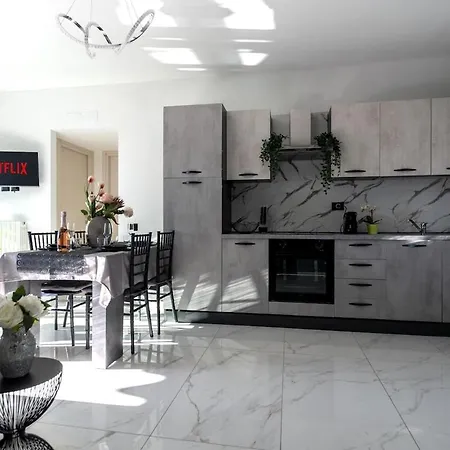 Apartment New With 4 Bedrooms